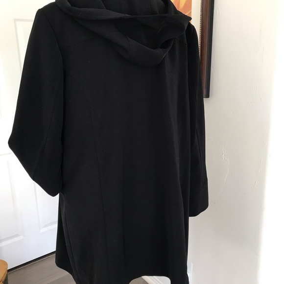 Trench Coat - Picture 3 of 8